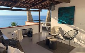 Boutique Apartment With Beach Within Walking Distance, Near Tropea